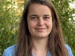Helen Nonhoff